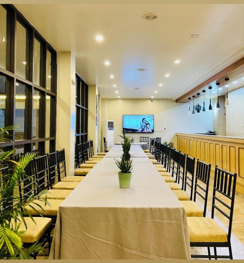Food & Drinks 5, Hotel Gulmohar, Narayani