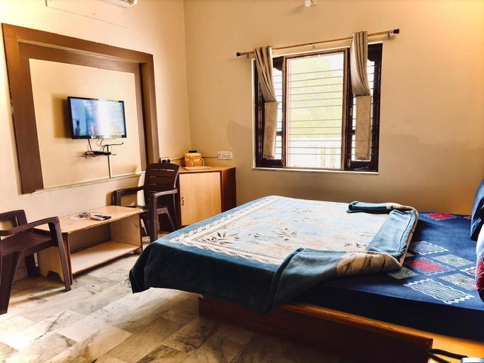 Others 3, Hotel Shiv Shakti, Sirohi