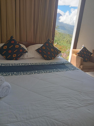 Others 4, The Bunut Villas, Bangli