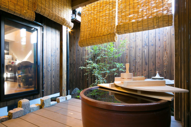 Bathroom 3, Kyotoya Tsukinoyu Kukai, Kyoto