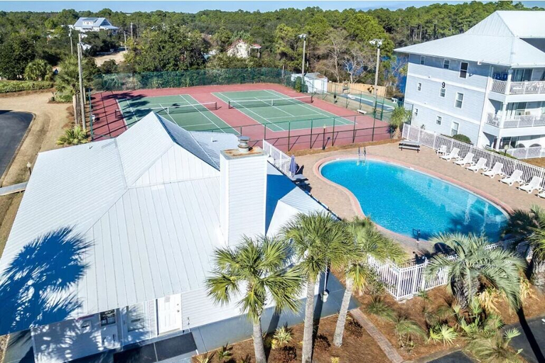 Others 2, Beachside Villas 613, Walton