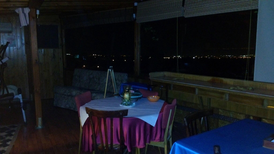 Food & Drinks, Villa Aresco, Catania