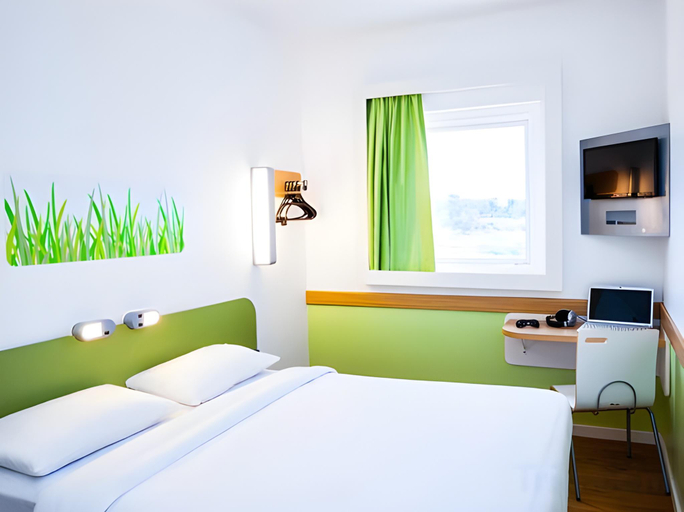 Bedroom 2, ibis budget Bordeaux Sud, Gironde