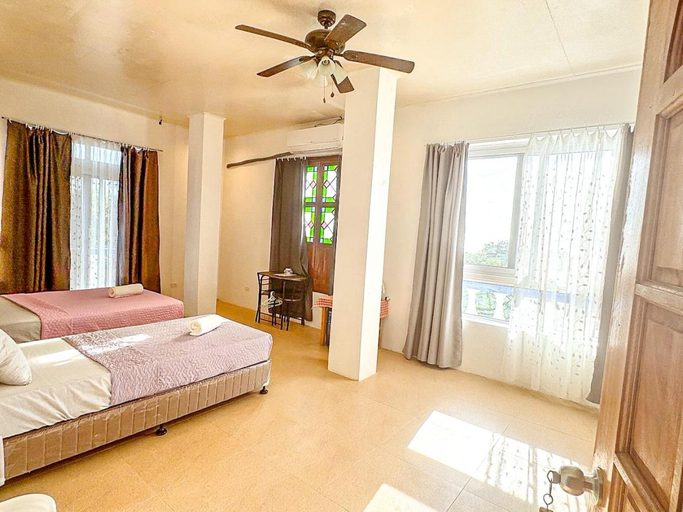 Bedroom 2, ZHANG RESORT and Dragon J1 dive center Malapascua, Daanbantayan
