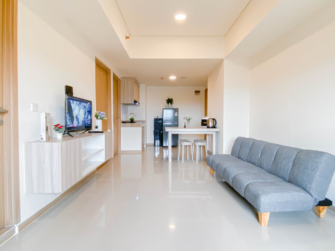 Others 3, Spacious 3BR with Neutral Toned at Meikarta Apartment By Travelio, Cikarang