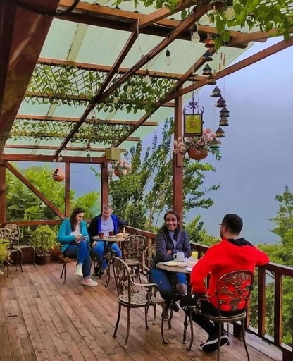 Terrace/patio 5, Las Orquideas Runtun Lodge, Baños