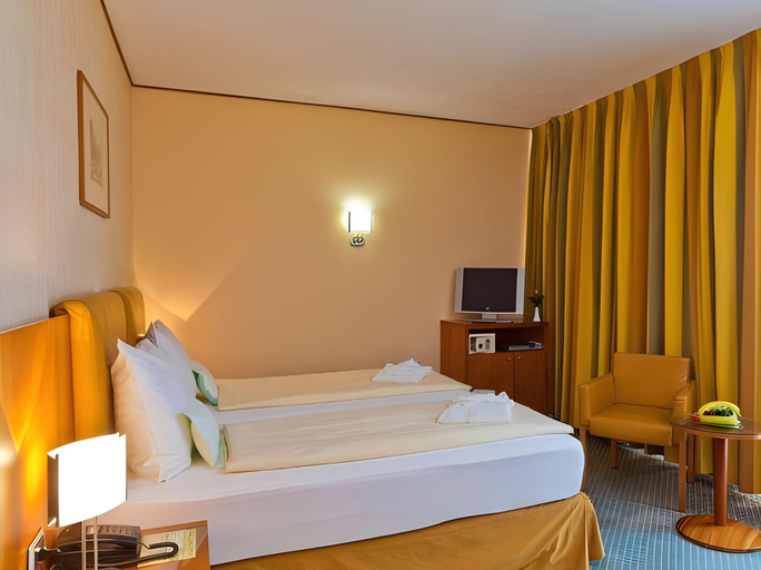 Bedroom 2, Hotel Delfino Lugano, Lugano