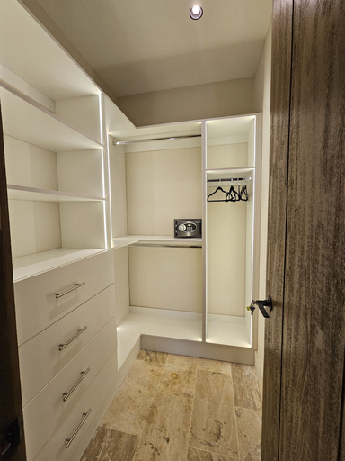 Room 3, Los Lagos 82 in Casa De Campo, La Romana