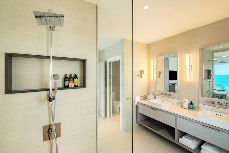 Bathroom 5, Grace Bay Club