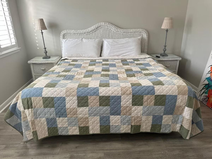 Bedroom 3, Blue Surf 22, Walton