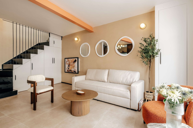 Room 4, The Primrose Mews in Greater London, London