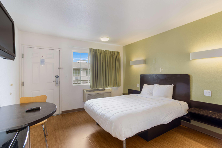 Bedroom 3, Americas Best Value Inn Bowling Green, Warren