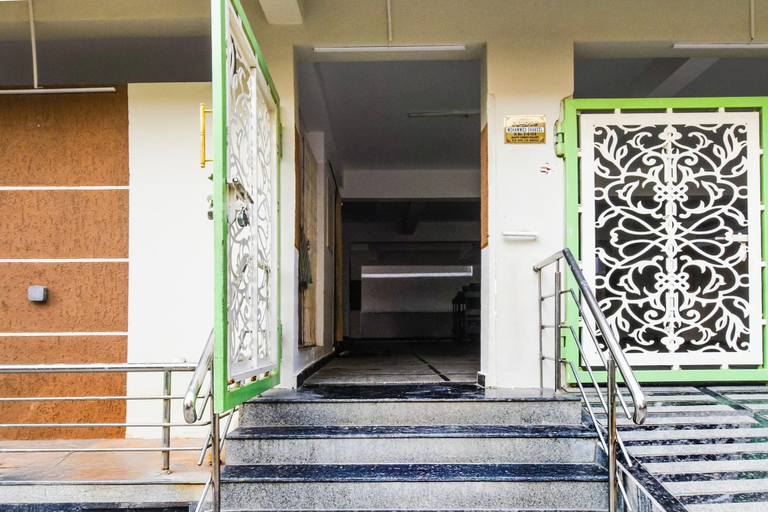 Exterior & Views 2, HOTEL GREENLANE SUITES, Hyderabad