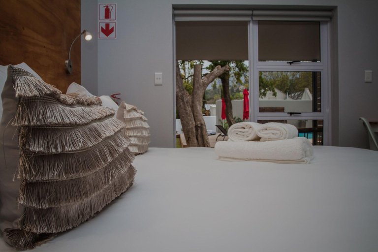 Public Area 2, Aan de Eike Guest House, Overberg