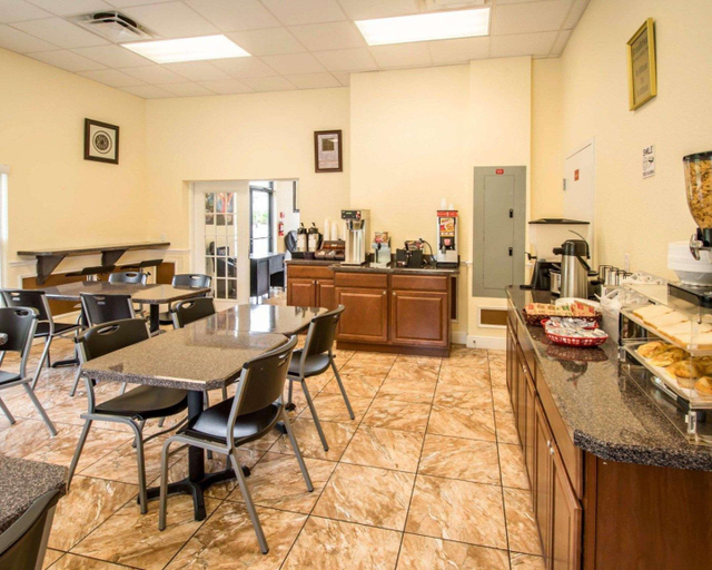 Food & Drinks 5, Green Palms Extended Stay, Osceola
