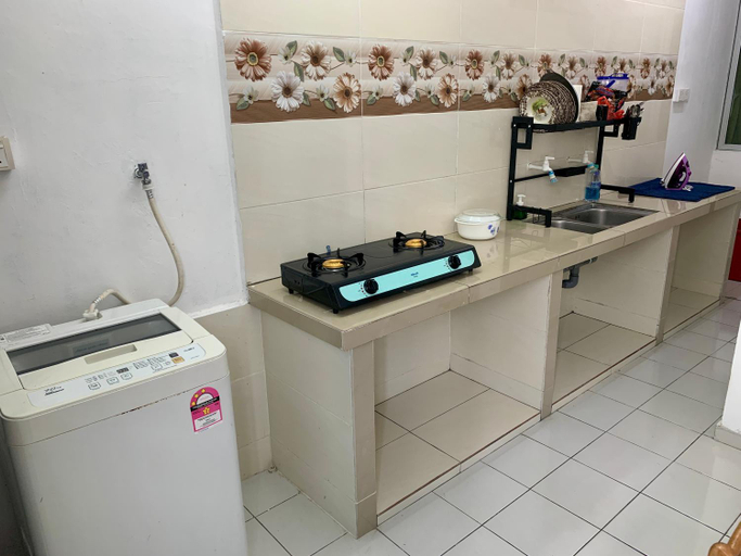 Others 4, HOMESTAY CIKGU NORA near UTHM KPTM IPG muslimonly, Batu Pahat