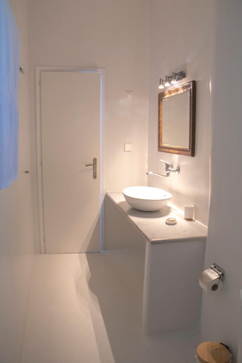 Bathroom 3, Hotel Manos, South Aegean