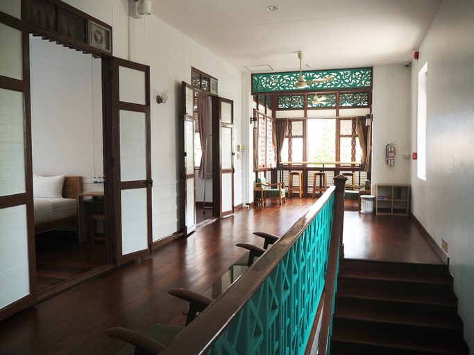 Others 4, Ausamlor Guesthouse, Bang Rak