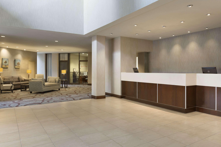Public Area 2, Ramada by Wyndham Belleville Harbourview Conferenc, Hastings
