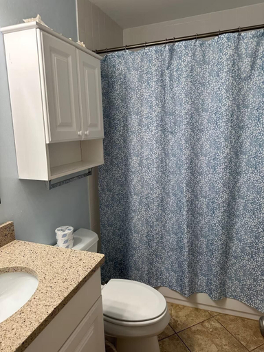 Bathroom 3, Blue Surf 16B, Walton
