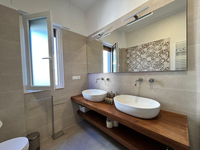 Room 2, My50s in Monopoli With 4 Bedrooms and 2 Bathrooms, Bari
