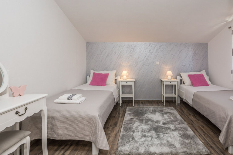 Bedroom 2, Villa M&M, Pakoštane
