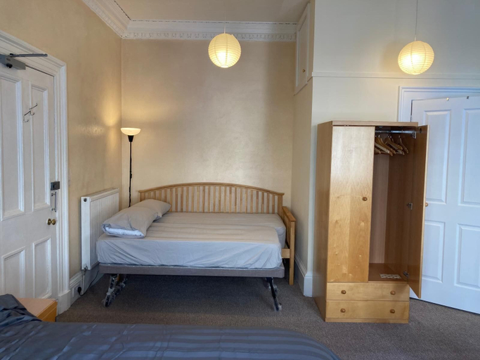 Bedroom 2, GILMORE FLAT, Edinburgh
