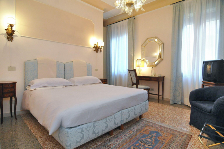 Bedroom, Ca' del Modena, Venezia
