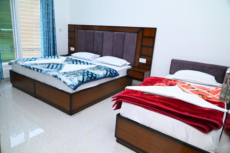 5, Hotel Daiwarch, Uttarkashi