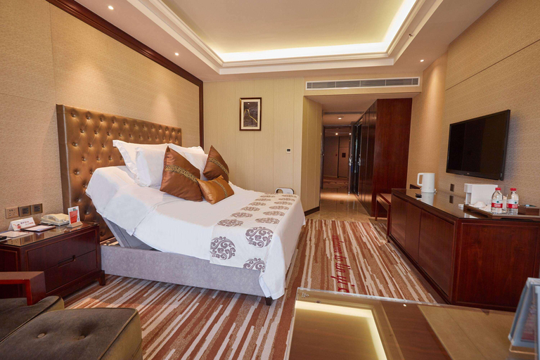 Bedroom 3, Wyndham Grand Plaza Royale Chenzhou, Chenzhou