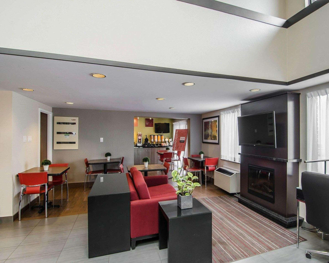 Public Area 3, Comfort Inn Prince Albert, Division No. 15