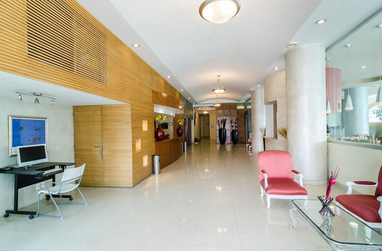Public Area 2, San Francisco Business Class, Irapuato