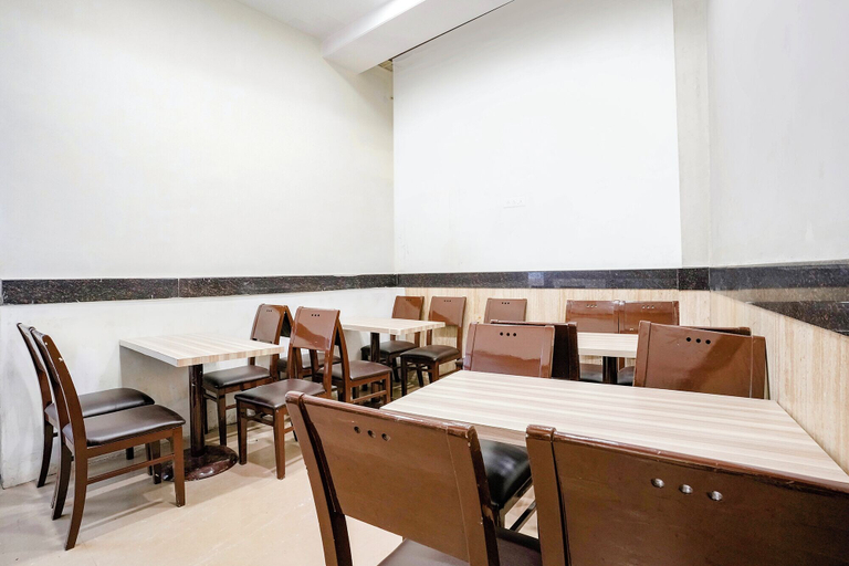 Food & Drinks 3, Fabhotel Kamran Residency, Mumbai Suburban