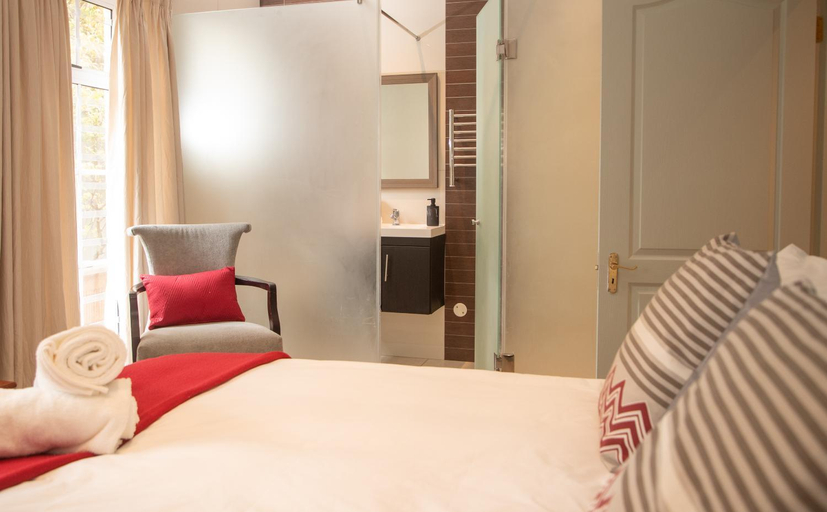 Others 4, Tokai Forest Guest House, City of Cape Town