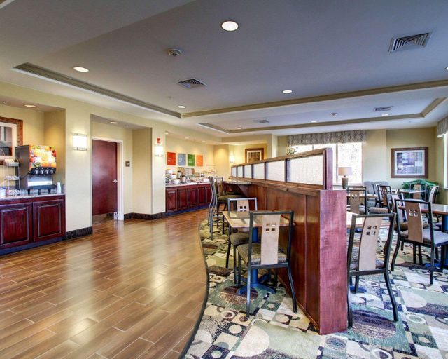 Food & Drinks 5, Comfort Suites Biloxi - Ocean Springs, Jackson