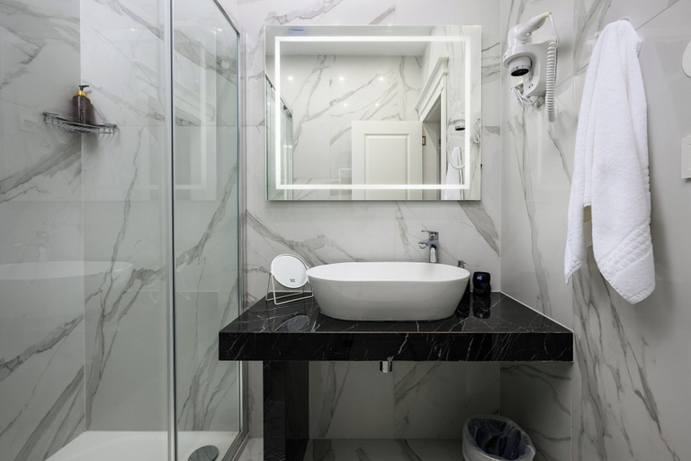 Bathroom 5, Boutique Hotel Golden Key - Poreč, Poreč