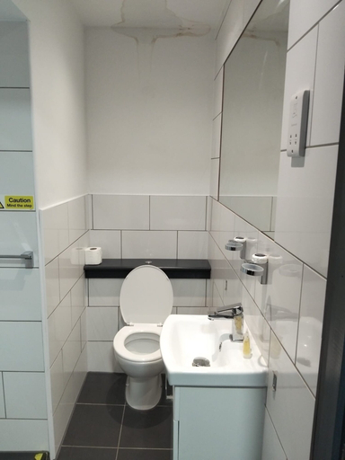 Bathroom 3, 1 Bed Flat - Sleeps 2 - Parking - Wifi, Nottingham