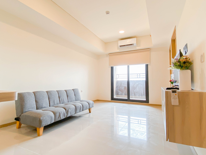 Others 2, Spacious 3BR with Neutral Toned at Meikarta Apartment By Travelio, Cikarang