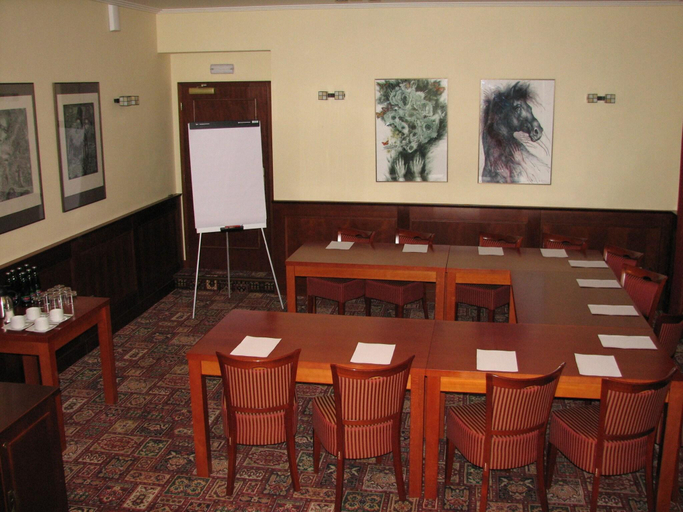 Business Facilities, Villa, Praha 3