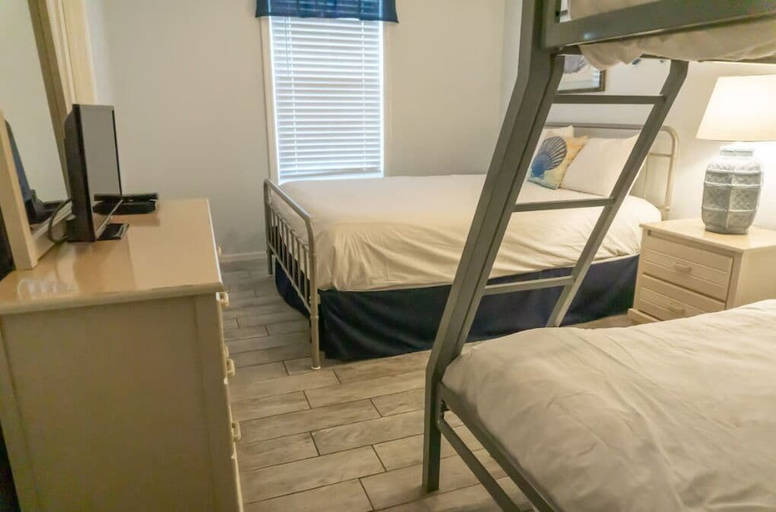 Others 3, Beachside Villas 1022, Walton