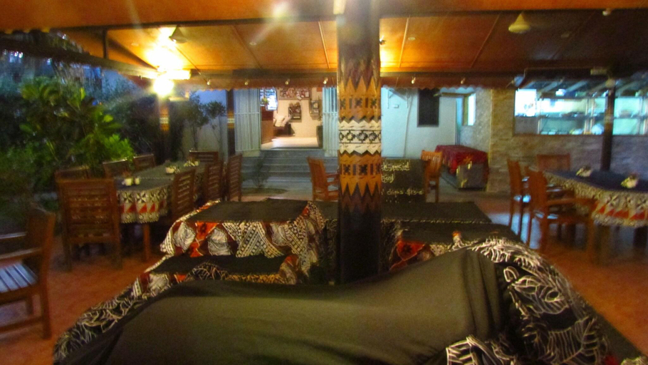 Food & Drinks 5, Wailoaloa Beach Resort, Ba