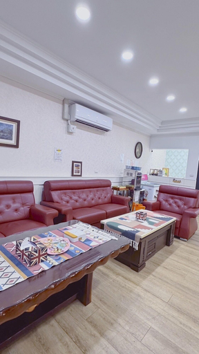Others 3, Economy Class Hostel, Taoyuan