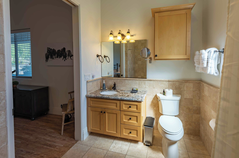 Bathroom 4, Frontier Resort, San Luis Obispo