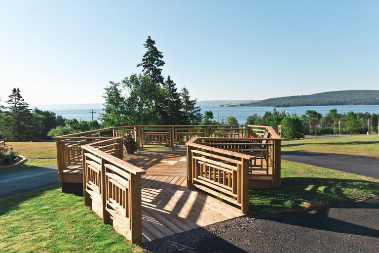 Exterior & Views 2, Silver Dart Lodge Baddeck, Victoria