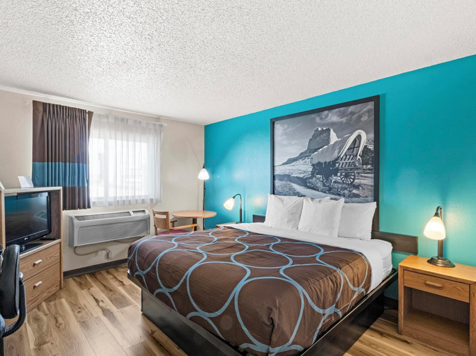 Bedroom 4, Super 8 By Wyndham Ogallala, Keith