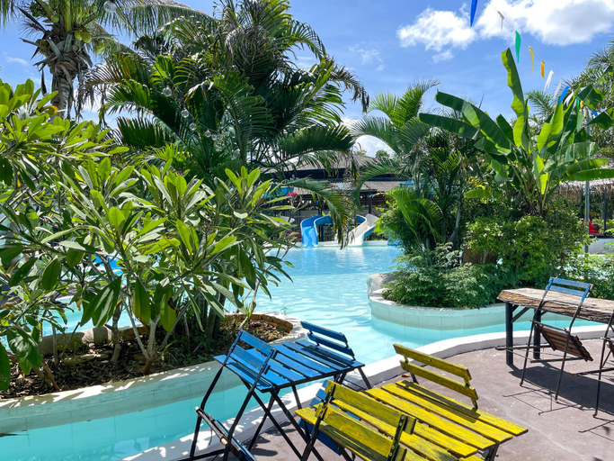 Sport & Beauty, Warehouse18 Pool Cafe Resort, Don Sak
