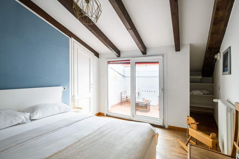 Others 2, Loft con 2 Terrazzi nei Pressi Della Johns Hopkins University, Bologna
