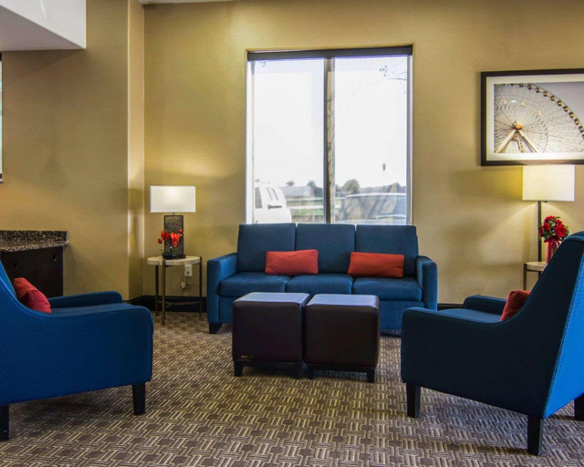 Public Area 2, Comfort Suites West Dallas - Cockrell Hill, Dallas
