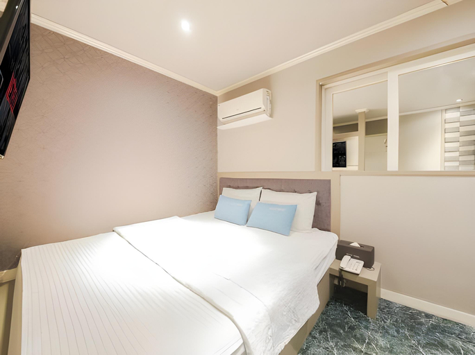 Bedroom 2, WABA Classic Gwanganri , Suyeong