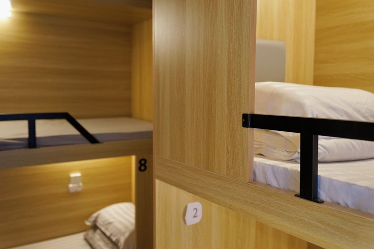 Bedroom, Waveflo Hostel, Kowloon